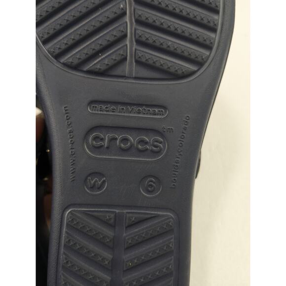 Crocs Women's Navy Sanrah Gold Circle Wedge Flip Sandal - Size 6 - Picture 4 of 4